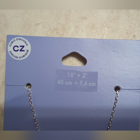 Claire's Silver Tone Cubic Zirconia Necklace New on Card 16" + 3" Inches Girls - Picture 4 of 5